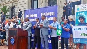 Mayor Baraka at Motorcade Rally. Photo by Jeanette Mitchell
