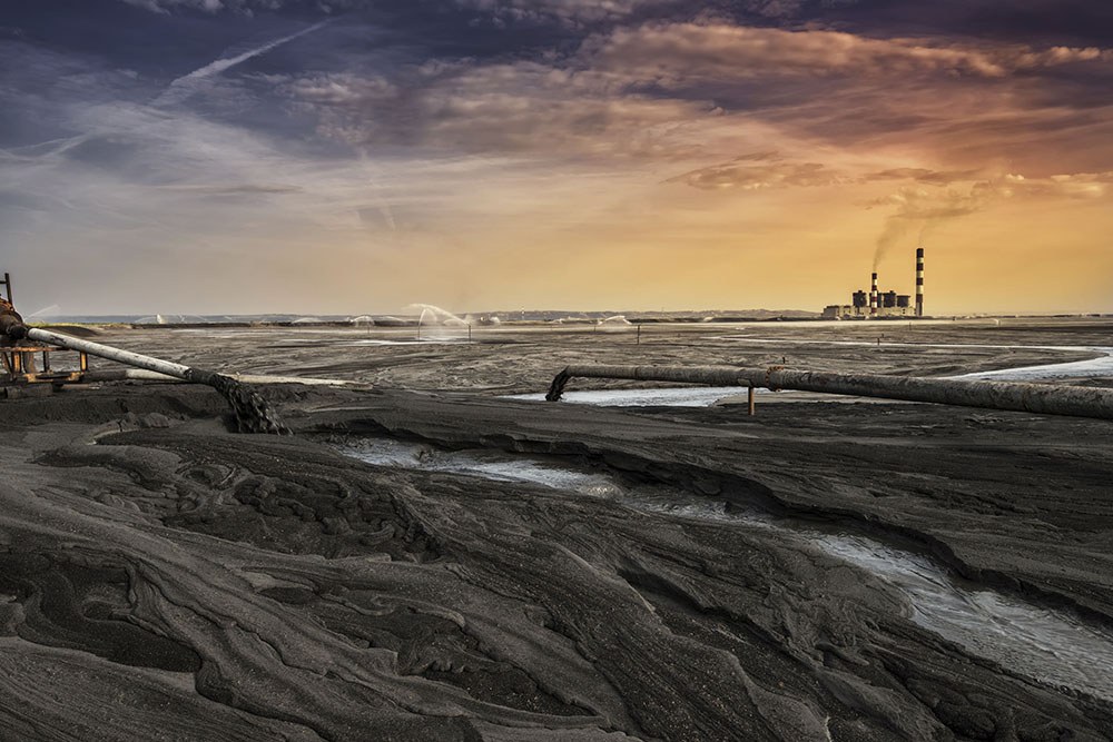 photo: coal ash dump / shutterstock