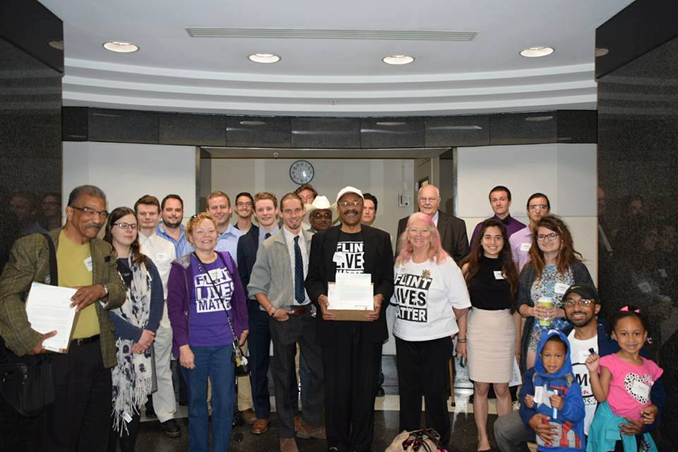 Clean Water Activists and Michigan Faith in Action deliver letters to State House lawmakers and a sign on letter to Gov. Snyder and Speaker Cotter