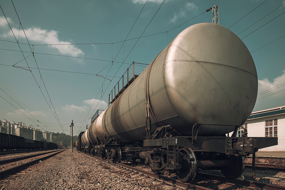 Oil trains. photo: istock, breath10